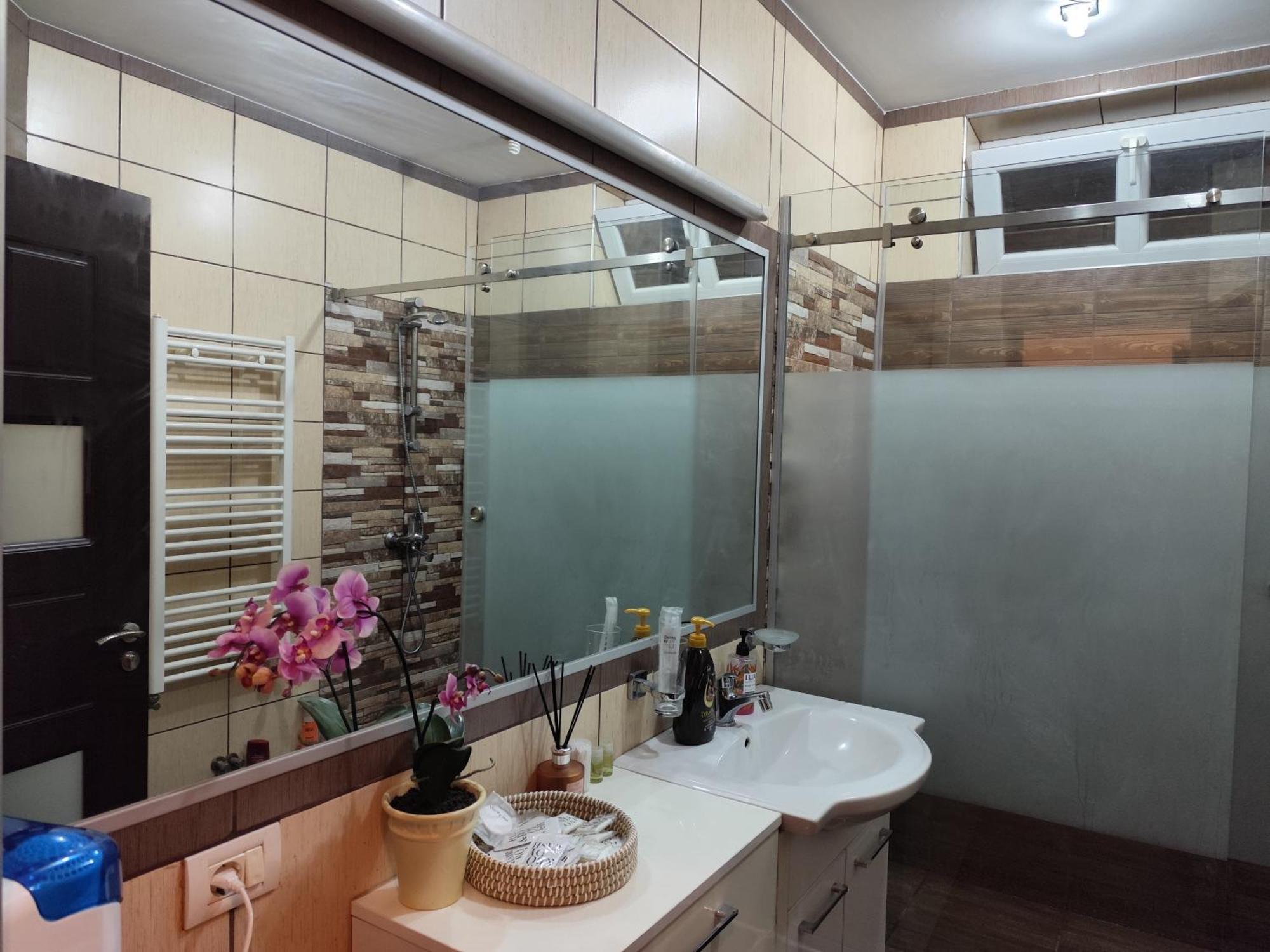 Aparthotel Yanis Bucureşti Ngoại thất bức ảnh